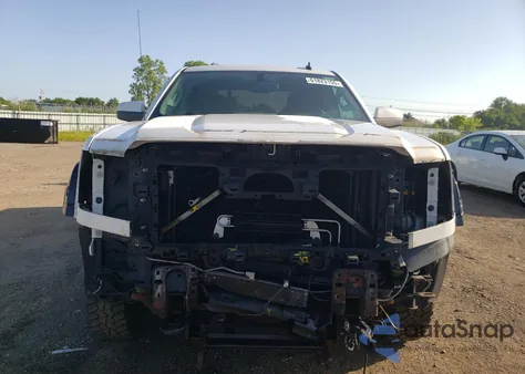2015 GMC Sierra K2500 Sle z USA, uszkodzony, nr VIN 1GT22YEG0FZ137810